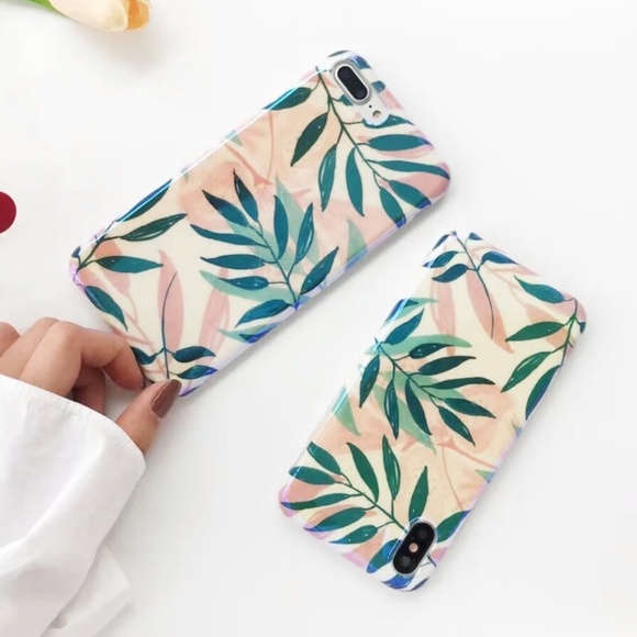 !LAST! NEW iPhone 7/8 Shiny Leaf Case - Picture 3 of 7